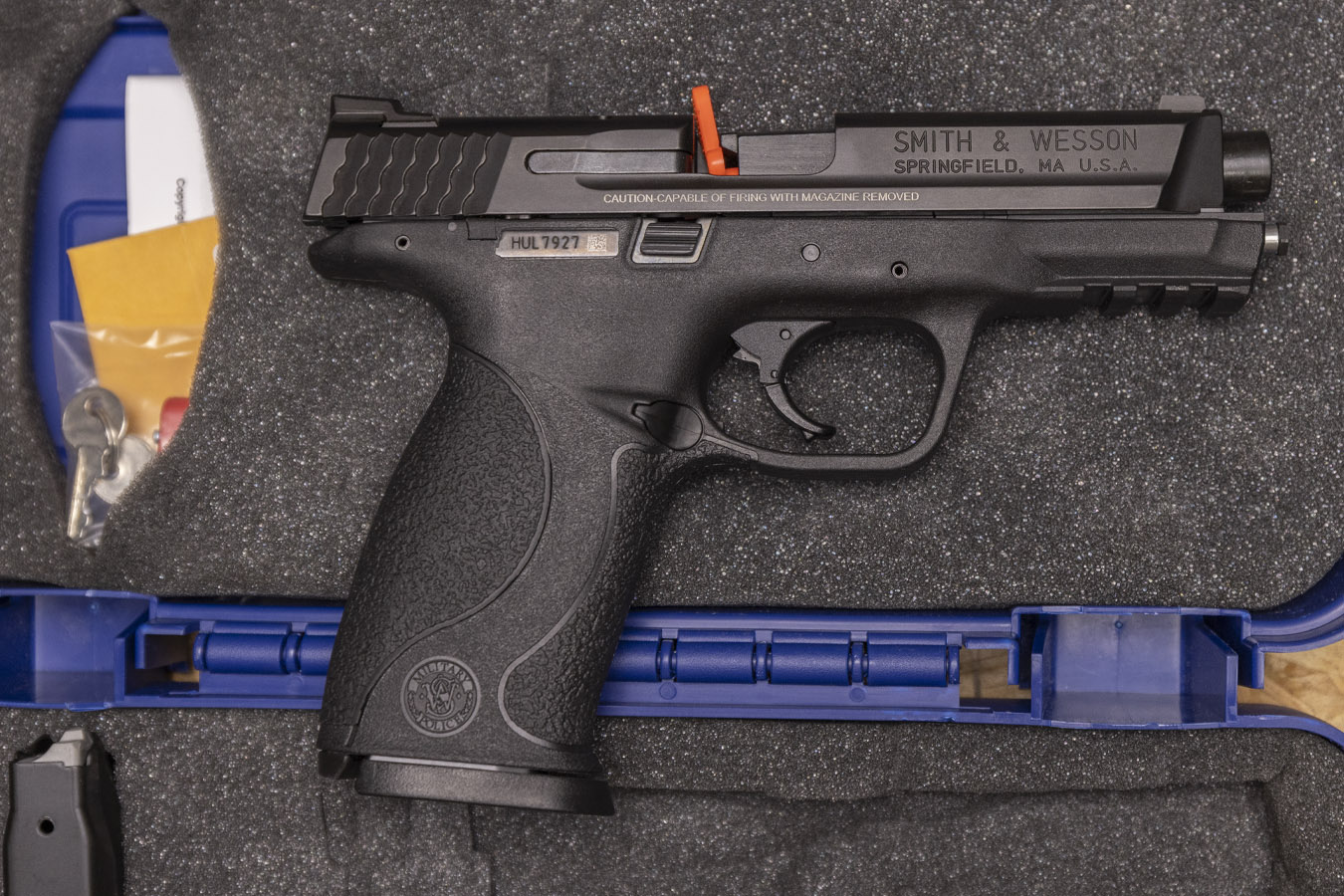SMITH AND WESSON M&P9 9mm Police Trade-In Pistol with Night Sights (New in Box)